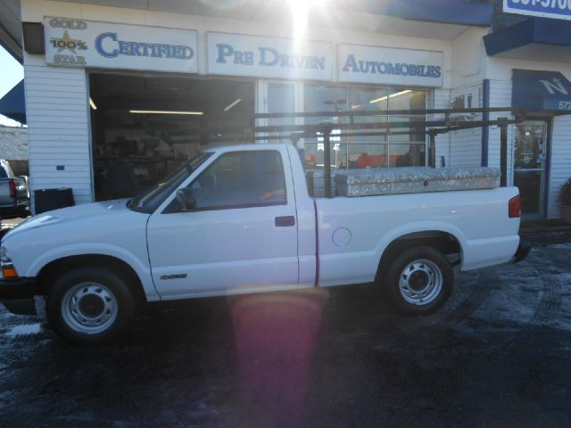 2000 Chevrolet S10 4dr Sdn Auto GLS w/XM