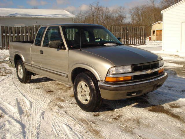 2000 Chevrolet S10 Handicap Lift And Control Leg 1 Owner