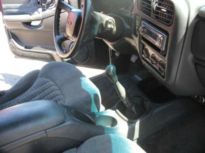 2000 Chevrolet S10 Short Box Standard