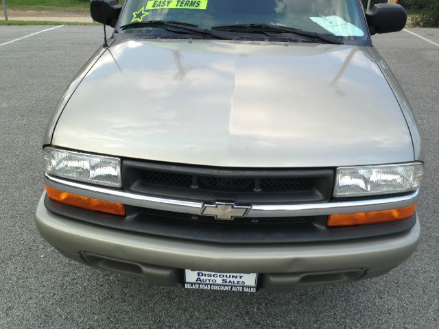 2000 Chevrolet S10 4dr Sdn Auto GLS w/XM