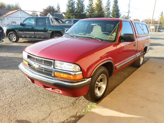 2000 Chevrolet S10 4dr SR5 V8 Auto 4WD