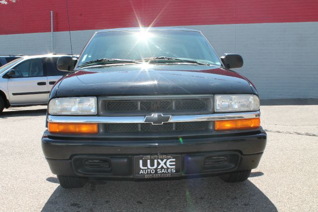 2000 Chevrolet S10 4dr Sdn Auto GLS w/XM
