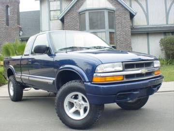 2001 Chevrolet S10 Base