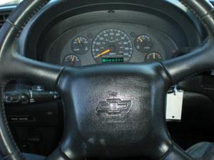 2001 Chevrolet S10 4dr Sdn Auto GLS w/XM