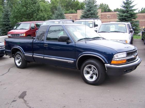 2001 Chevrolet S10 Unknown