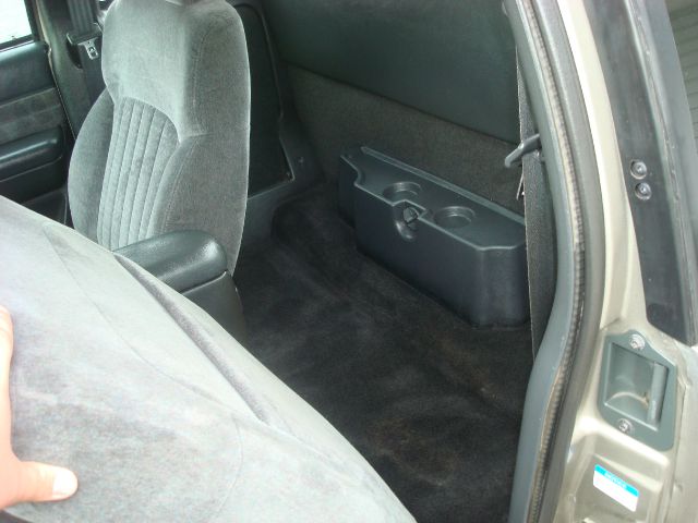 2001 Chevrolet S10 Handicap Lift And Control Leg 1 Owner