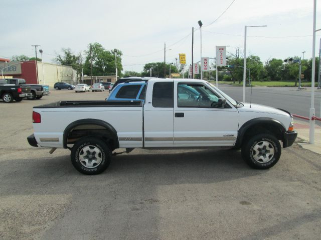 2001 Chevrolet S10 Handicap Lift And Control Leg 1 Owner