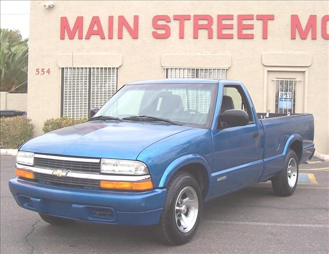 2001 Chevrolet S10 Base