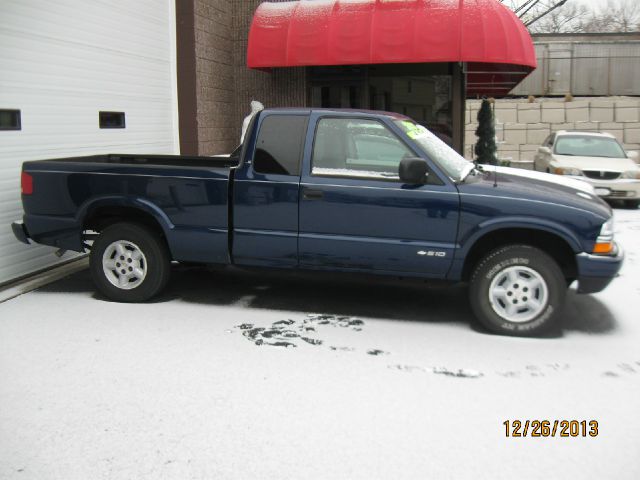 2001 Chevrolet S10 Handicap Lift And Control Leg 1 Owner