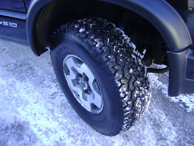 2001 Chevrolet S10 Handicap Lift And Control Leg 1 Owner