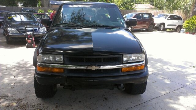 2001 Chevrolet S10 Handicap Lift And Control Leg 1 Owner