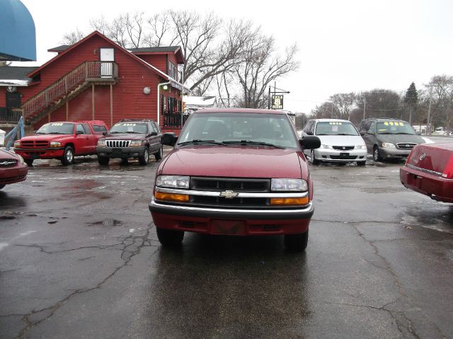 2001 Chevrolet S10 24 Box