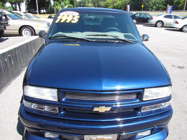 2001 Chevrolet S10 Overland 4X4 (eldora)