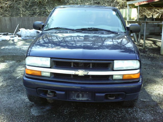 2001 Chevrolet S10 Handicap Lift And Control Leg 1 Owner