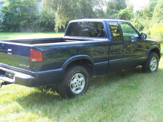 2001 Chevrolet S10 Handicap Lift And Control Leg 1 Owner