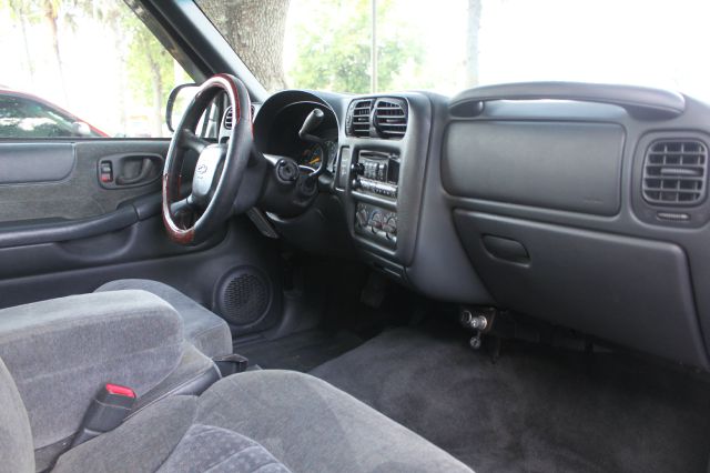 2001 Chevrolet S10 Handicap Lift And Control Leg 1 Owner