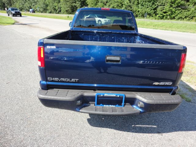 2002 Chevrolet S10 4dr Sdn Auto GLS w/XM