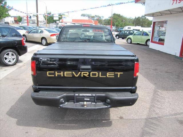 2002 Chevrolet S10 Crew Cab 4WD