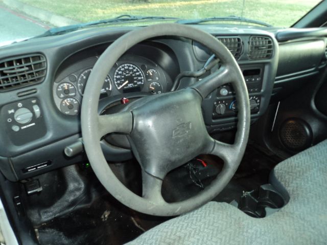2002 Chevrolet S10 QUAD CAB 160.5 WB ST