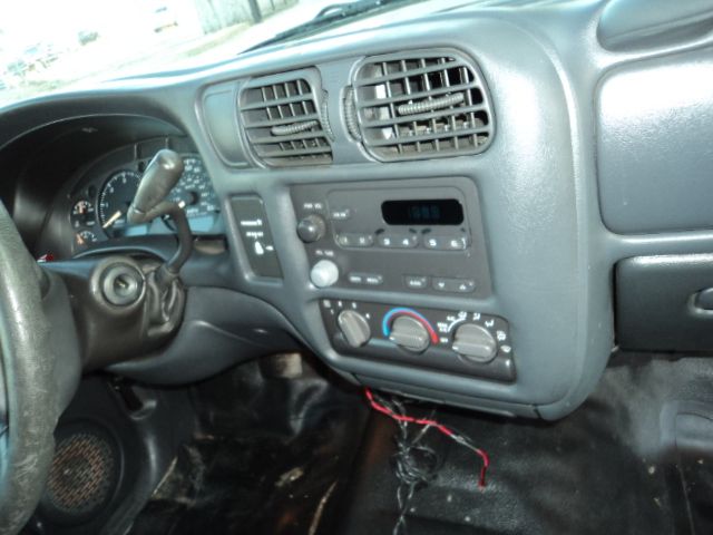 2002 Chevrolet S10 QUAD CAB 160.5 WB ST