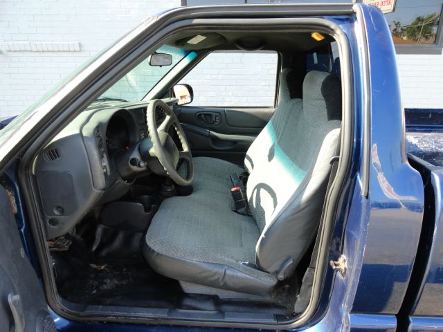 2002 Chevrolet S10 4wd