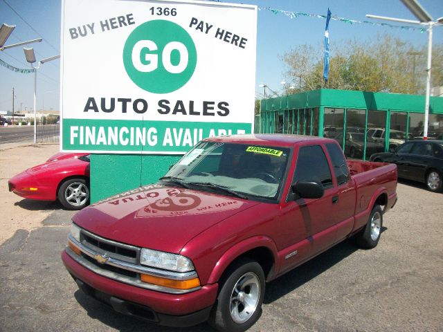 2002 Chevrolet S10 4dr Sdn Auto GLS w/XM
