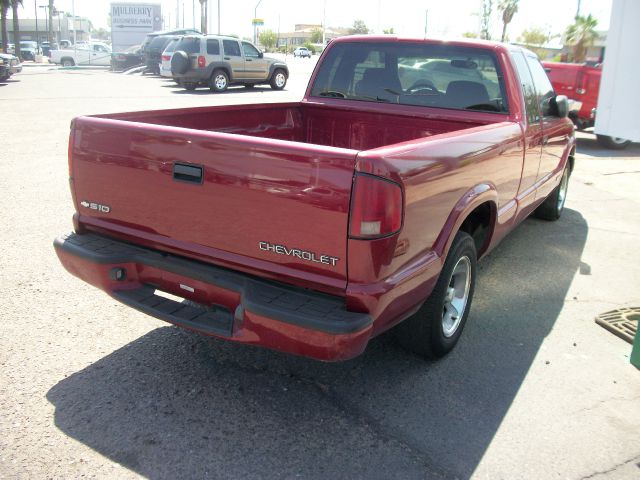 2002 Chevrolet S10 4dr Sdn Auto GLS w/XM