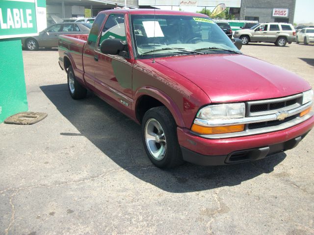 2002 Chevrolet S10 4dr Sdn Auto GLS w/XM