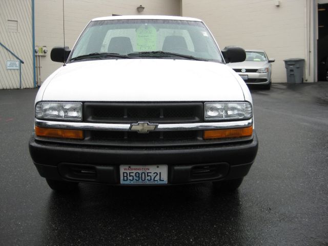 2002 Chevrolet S10 4dr Sdn Auto GLS w/XM