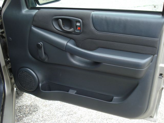 2003 Chevrolet S10 C300w