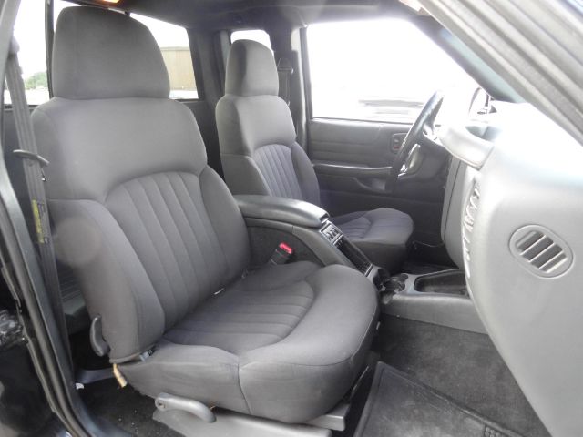 2003 Chevrolet S10 Handicap Lift And Control Leg 1 Owner