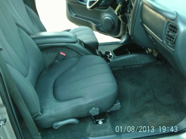 2003 Chevrolet S10 C300 Luxury Sedan 4D