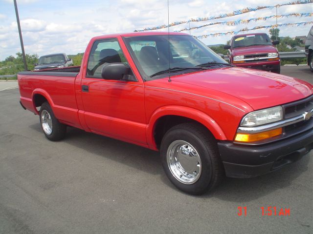 2003 Chevrolet S10 Short Box Standard