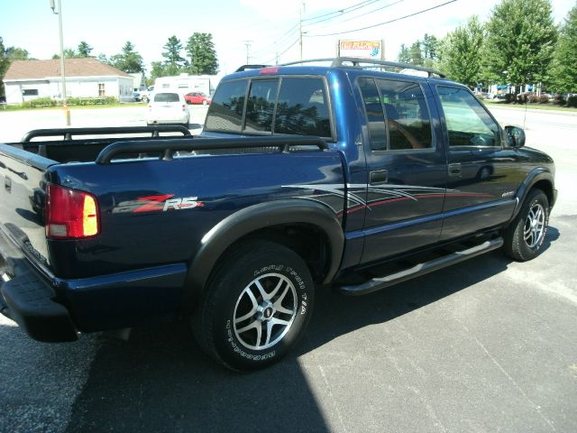 2003 Chevrolet S10 C300 Luxury Sedan 4D