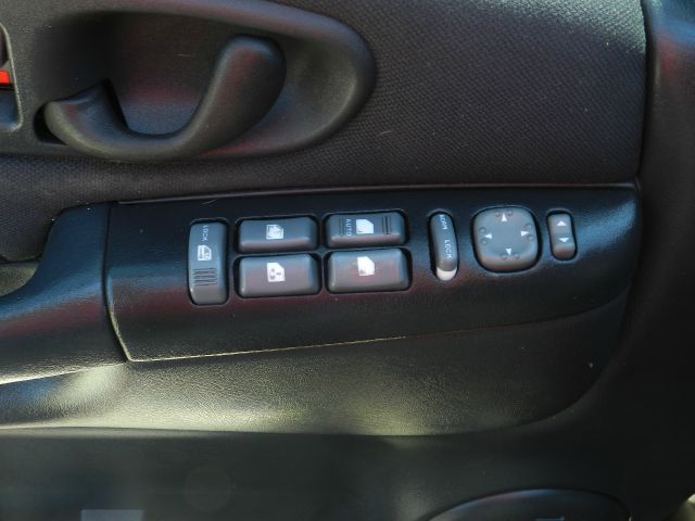 2003 Chevrolet S10 C300 Luxury Sedan 4D