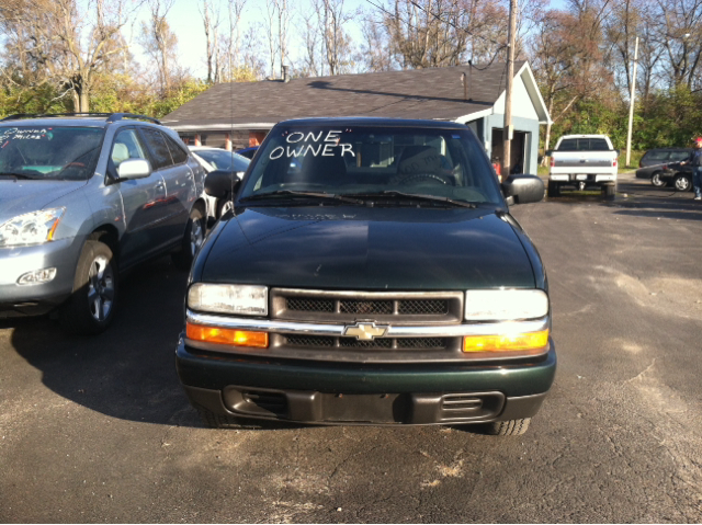 2003 Chevrolet S10 4dr Sdn Auto GLS w/XM