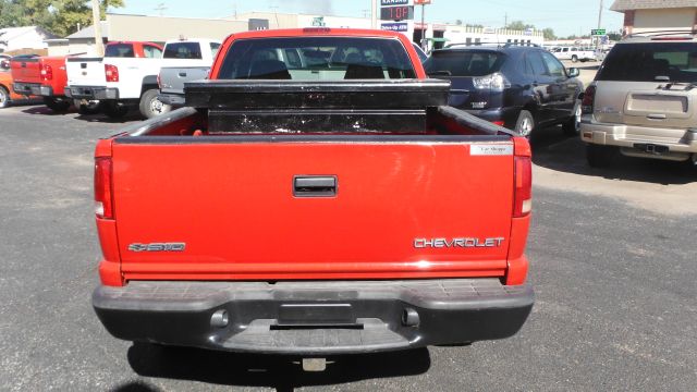 2003 Chevrolet S10 Handicap Lift And Control Leg 1 Owner