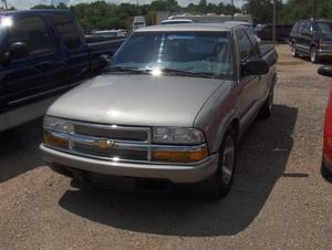 2003 Chevrolet S10 4dr Sdn Auto GLS w/XM