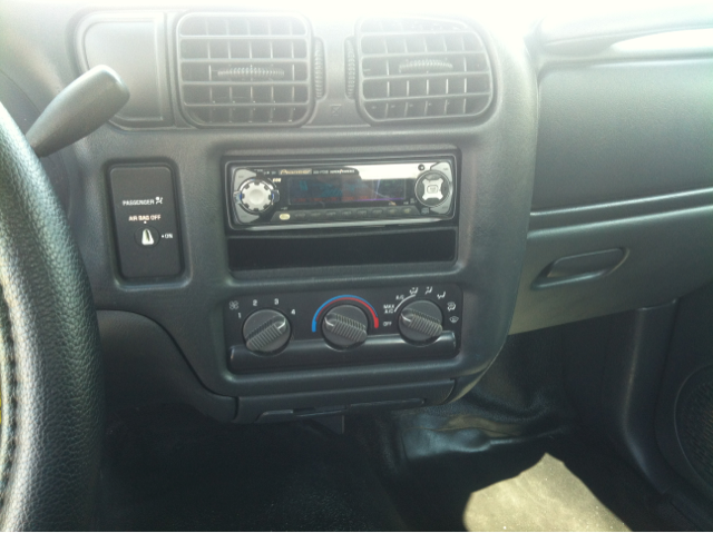 2003 Chevrolet S10 Unknown