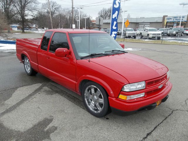 2003 Chevrolet S10 4dr Sdn Auto GLS w/XM
