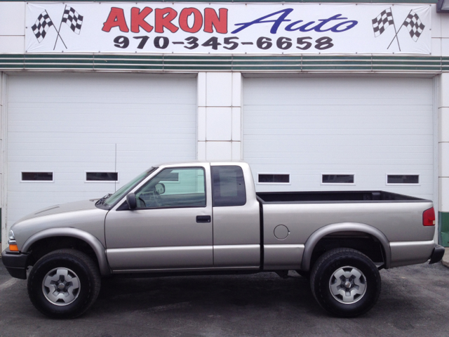 2003 Chevrolet S10 137 WB 6.8L XLT