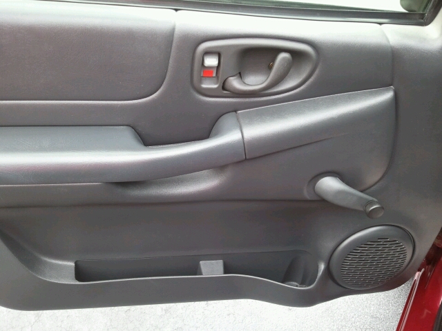 2003 Chevrolet S10 Base