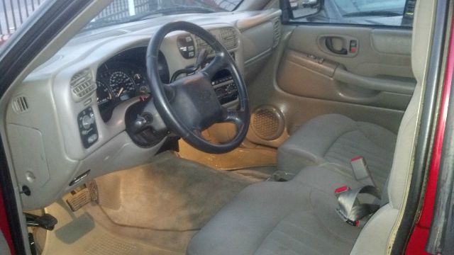 2003 Chevrolet S10 Handicap Lift And Control Leg 1 Owner