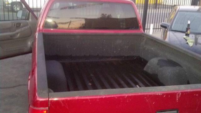 2003 Chevrolet S10 Handicap Lift And Control Leg 1 Owner