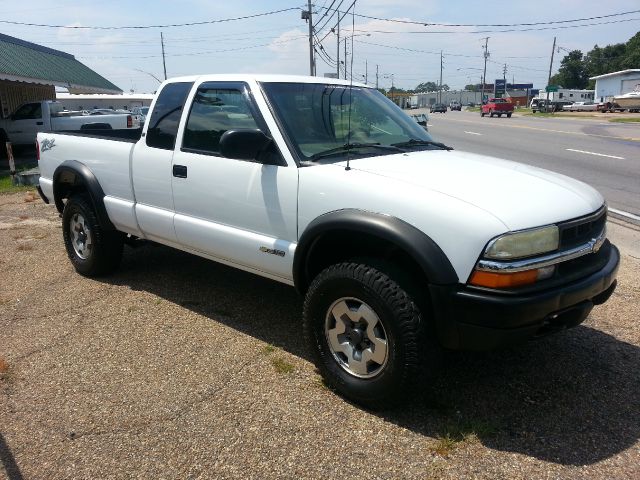 2003 Chevrolet S10 Handicap Lift And Control Leg 1 Owner
