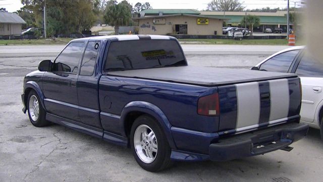2003 Chevrolet S10 4dr Sdn Auto GLS w/XM