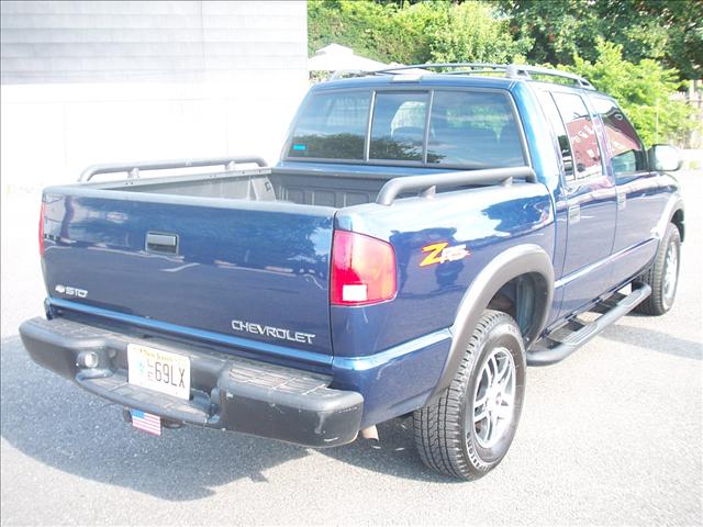 2004 Chevrolet S10 XLT 4.0L 2WD