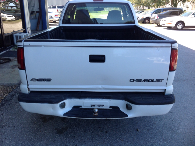 2000 Chevrolet S10 Pickup 4dr Sdn Auto GLS w/XM