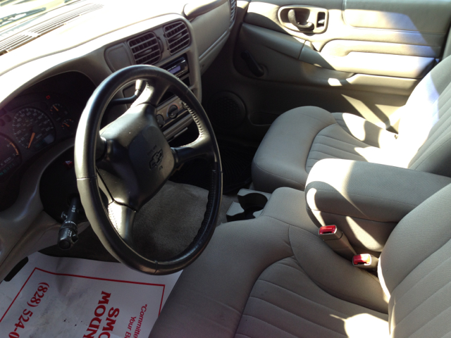 2003 Chevrolet S10 Pickup C300w