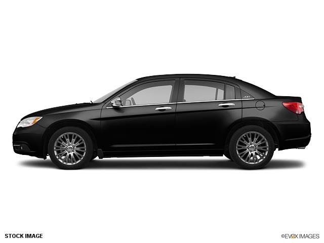 2011 Chrysler 200 HO SE